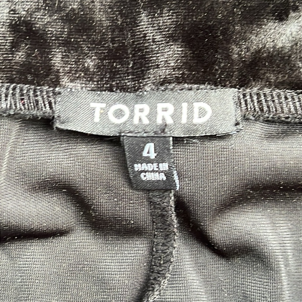 Torrid Black Velvet Pencil Skirt Size 4X Plus Size Stretch Pull-On - Picture 7 of 8